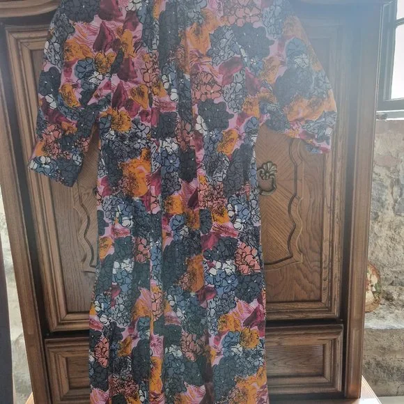 DRESS - Picture 3 of 4